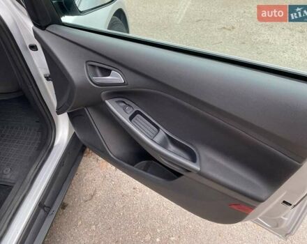 Серый Форд Фокус, объемом двигателя 1.5 л и пробегом 195 тыс. км за 9700 $, фото 37 на Automoto.ua