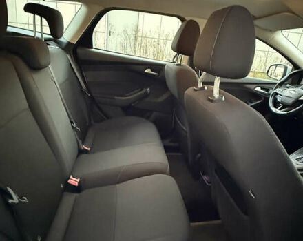 Сірий Форд Фокус, об'ємом двигуна 1.5 л та пробігом 193 тис. км за 10600 $, фото 20 на Automoto.ua