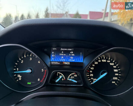 Сірий Форд Фокус, об'ємом двигуна 1.5 л та пробігом 193 тис. км за 10600 $, фото 17 на Automoto.ua