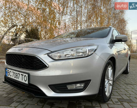 Сірий Форд Фокус, об'ємом двигуна 1.5 л та пробігом 193 тис. км за 10600 $, фото 3 на Automoto.ua