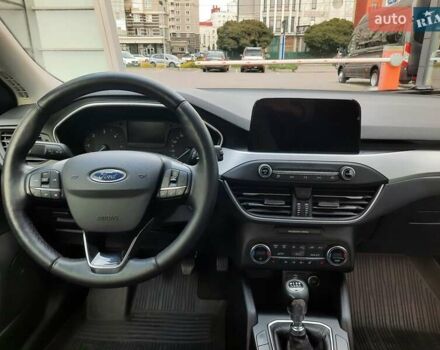 Серый Форд Фокус, объемом двигателя 1.5 л и пробегом 176 тыс. км за 13499 $, фото 13 на Automoto.ua