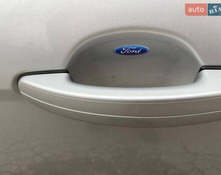 Серый Форд Фокус, объемом двигателя 1.5 л и пробегом 195 тыс. км за 9700 $, фото 24 на Automoto.ua