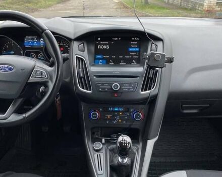 Серый Форд Фокус, объемом двигателя 1.5 л и пробегом 195 тыс. км за 9700 $, фото 42 на Automoto.ua