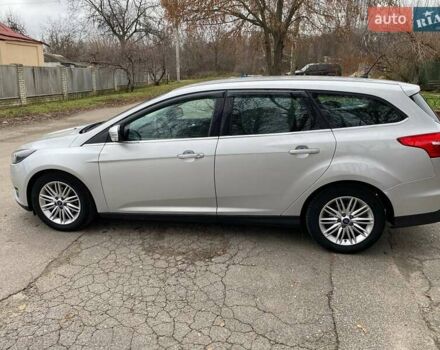 Серый Форд Фокус, объемом двигателя 1.5 л и пробегом 195 тыс. км за 9700 $, фото 7 на Automoto.ua