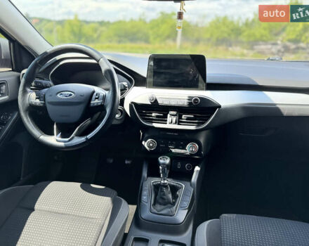 Сірий Форд Фокус, об'ємом двигуна 1.5 л та пробігом 247 тис. км за 12000 $, фото 14 на Automoto.ua