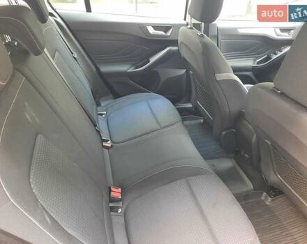 Серый Форд Фокус, объемом двигателя 1.5 л и пробегом 176 тыс. км за 13499 $, фото 19 на Automoto.ua