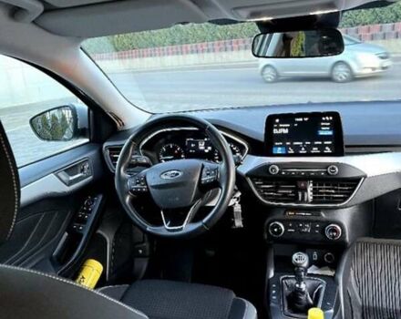 Серый Форд Фокус, объемом двигателя 1.5 л и пробегом 190 тыс. км за 13200 $, фото 10 на Automoto.ua