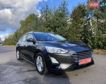 Серый Форд Фокус, объемом двигателя 1.5 л и пробегом 193 тыс. км за 12700 $, фото 2 на Automoto.ua