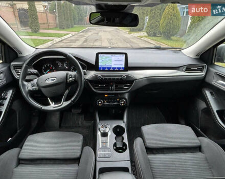 Сірий Форд Фокус, об'ємом двигуна 1 л та пробігом 190 тис. км за 9000 $, фото 10 на Automoto.ua