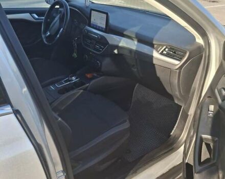 Сірий Форд Фокус, об'ємом двигуна 1.5 л та пробігом 180 тис. км за 13600 $, фото 2 на Automoto.ua