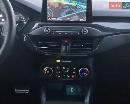 Серый Форд Фокус, объемом двигателя 1.5 л и пробегом 158 тыс. км за 14700 $, фото 21 на Automoto.ua