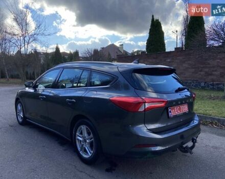 Серый Форд Фокус, объемом двигателя 1.5 л и пробегом 193 тыс. км за 12700 $, фото 6 на Automoto.ua