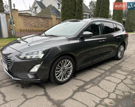 Сірий Форд Фокус, об'ємом двигуна 1 л та пробігом 190 тис. км за 9000 $, фото 2 на Automoto.ua