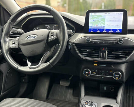 Сірий Форд Фокус, об'ємом двигуна 1 л та пробігом 190 тис. км за 9000 $, фото 11 на Automoto.ua