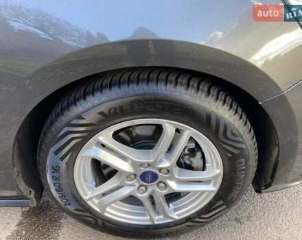 Серый Форд Фокус, объемом двигателя 1.5 л и пробегом 193 тыс. км за 12700 $, фото 12 на Automoto.ua