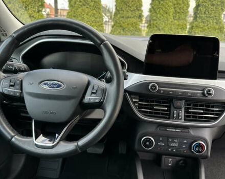 Серый Форд Фокус, объемом двигателя 1.5 л и пробегом 170 тыс. км за 12800 $, фото 17 на Automoto.ua