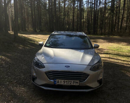 Серый Форд Фокус, объемом двигателя 1.5 л и пробегом 206 тыс. км за 12500 $, фото 1 на Automoto.ua