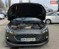 Сірий Форд Фокус, об'ємом двигуна 2 л та пробігом 237 тис. км за 17999 $, фото 77 на Automoto.ua