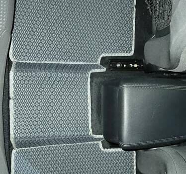 Сірий Форд Фокус, об'ємом двигуна 1.5 л та пробігом 180 тис. км за 13600 $, фото 10 на Automoto.ua