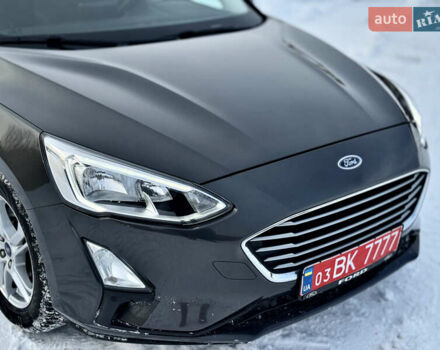 Серый Форд Фокус, объемом двигателя 1.5 л и пробегом 194 тыс. км за 12400 $, фото 5 на Automoto.ua