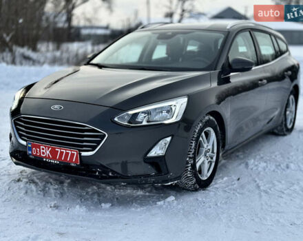 Серый Форд Фокус, объемом двигателя 1.5 л и пробегом 194 тыс. км за 12400 $, фото 3 на Automoto.ua