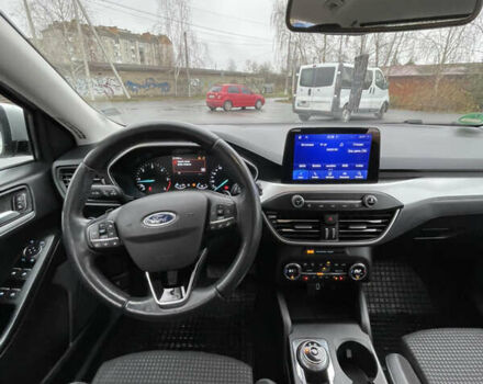 Серый Форд Фокус, объемом двигателя 1.5 л и пробегом 201 тыс. км за 13500 $, фото 16 на Automoto.ua