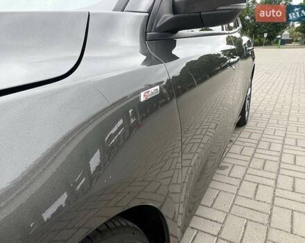 Серый Форд Фокус, объемом двигателя 1.5 л и пробегом 137 тыс. км за 13999 $, фото 22 на Automoto.ua