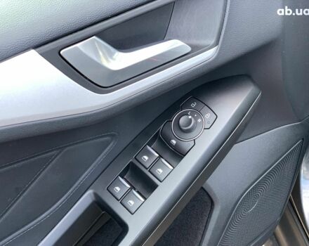 Сірий Форд Фокус, об'ємом двигуна 1.5 л та пробігом 137 тис. км за 15990 $, фото 18 на Automoto.ua