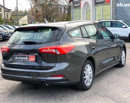 Сірий Форд Фокус, об'ємом двигуна 1.5 л та пробігом 137 тис. км за 15990 $, фото 4 на Automoto.ua