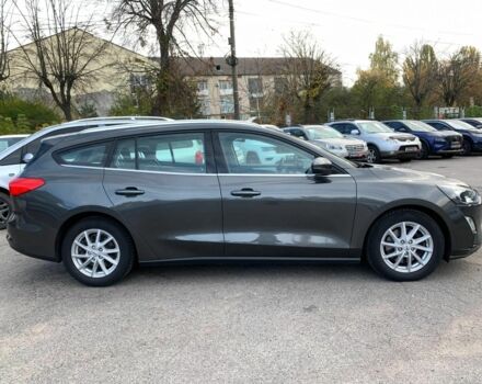 Сірий Форд Фокус, об'ємом двигуна 1.5 л та пробігом 137 тис. км за 15990 $, фото 3 на Automoto.ua