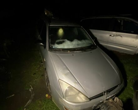 Сірий Форд Фокус, об'ємом двигуна 0 л та пробігом 300 тис. км за 600 $, фото 1 на Automoto.ua