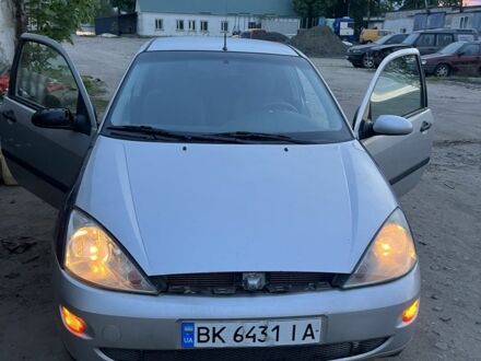 Форд Фокус 2000 у Луцьку на Automoto.ua Сірий Форд Фокус, об'ємом двигуна 1.6 л та пробігом 320 тис. км за 1711 $, фото 1 на Automoto.ua