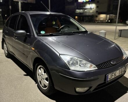 Серый Форд Фокус, объемом двигателя 1.6 л и пробегом 260 тыс. км за 2000 $, фото 1 на Automoto.ua