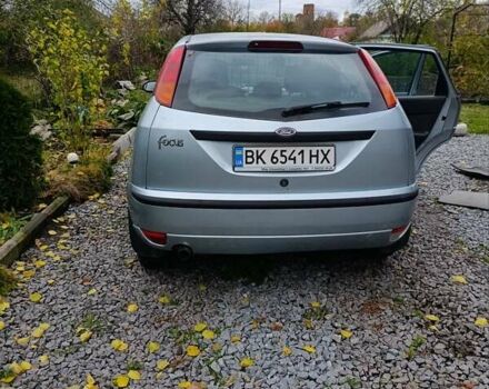 Серый Форд Фокус, объемом двигателя 1.6 л и пробегом 188 тыс. км за 3200 $, фото 1 на Automoto.ua