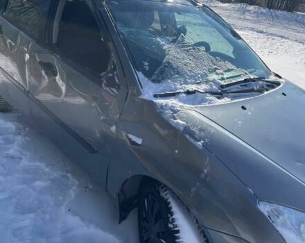 Серый Форд Фокус, объемом двигателя 1.6 л и пробегом 224 тыс. км за 1200 $, фото 1 на Automoto.ua