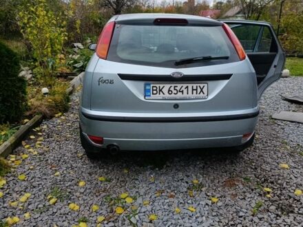 Серый Форд Фокус, объемом двигателя 1.6 л и пробегом 188 тыс. км за 3200 $, фото 1 на Automoto.ua