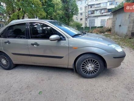 Серый Форд Фокус, объемом двигателя 1.6 л и пробегом 266 тыс. км за 3300 $, фото 1 на Automoto.ua