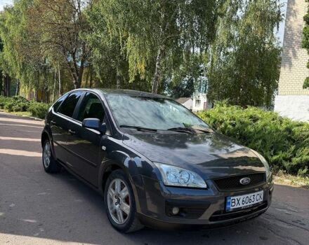 Сірий Форд Фокус, об'ємом двигуна 2 л та пробігом 280 тис. км за 4400 $, фото 1 на Automoto.ua