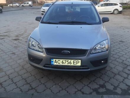 Серый Форд Фокус, объемом двигателя 1.6 л и пробегом 236 тыс. км за 3400 $, фото 1 на Automoto.ua