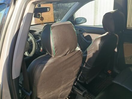 Серый Форд Фокус, объемом двигателя 1.6 л и пробегом 3 тыс. км за 2700 $, фото 1 на Automoto.ua