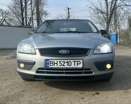Серый Форд Фокус, объемом двигателя 1.6 л и пробегом 184 тыс. км за 4300 $, фото 1 на Automoto.ua