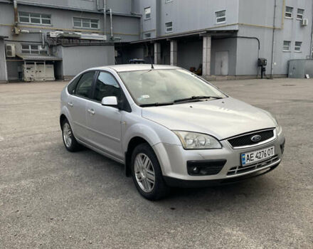 Серый Форд Фокус, объемом двигателя 1.6 л и пробегом 220 тыс. км за 3800 $, фото 1 на Automoto.ua