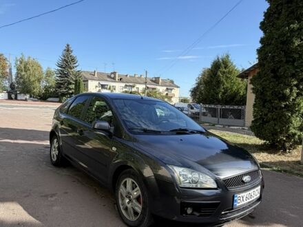 Сірий Форд Фокус, об'ємом двигуна 2 л та пробігом 280 тис. км за 4389 $, фото 1 на Automoto.ua