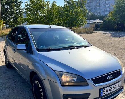Серый Форд Фокус, объемом двигателя 1.6 л и пробегом 295 тыс. км за 3500 $, фото 1 на Automoto.ua