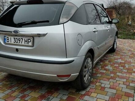 Форд Фокус 2004 у Светловдске на Automoto.ua Сірий Форд Фокус, об'ємом двигуна 1.6 л та пробігом 250 тис. км за 4200 $, фото 1 на Automoto.ua