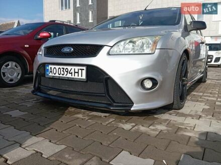 Форд Фокус 2004 в Хусте на Automoto.ua Серый Форд Фокус, объемом двигателя 1.6 л и пробегом 235 тыс. км за 5299 $, фото 1 на Automoto.ua