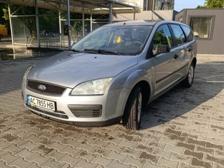 Серый Форд Фокус, объемом двигателя 1.6 л и пробегом 305 тыс. км за 4000 $, фото 1 на Automoto.ua