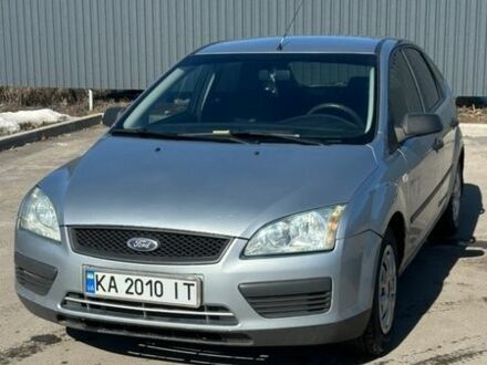 Серый Форд Фокус, объемом двигателя 1.6 л и пробегом 322 тыс. км за 4000 $, фото 1 на Automoto.ua