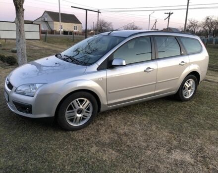 Серый Форд Фокус, объемом двигателя 1.6 л и пробегом 182 тыс. км за 4700 $, фото 1 на Automoto.ua