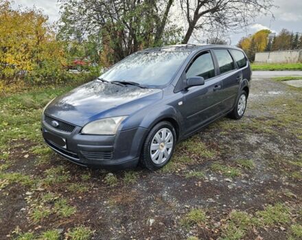 Серый Форд Фокус, объемом двигателя 1.6 л и пробегом 400 тыс. км за 1900 $, фото 1 на Automoto.ua